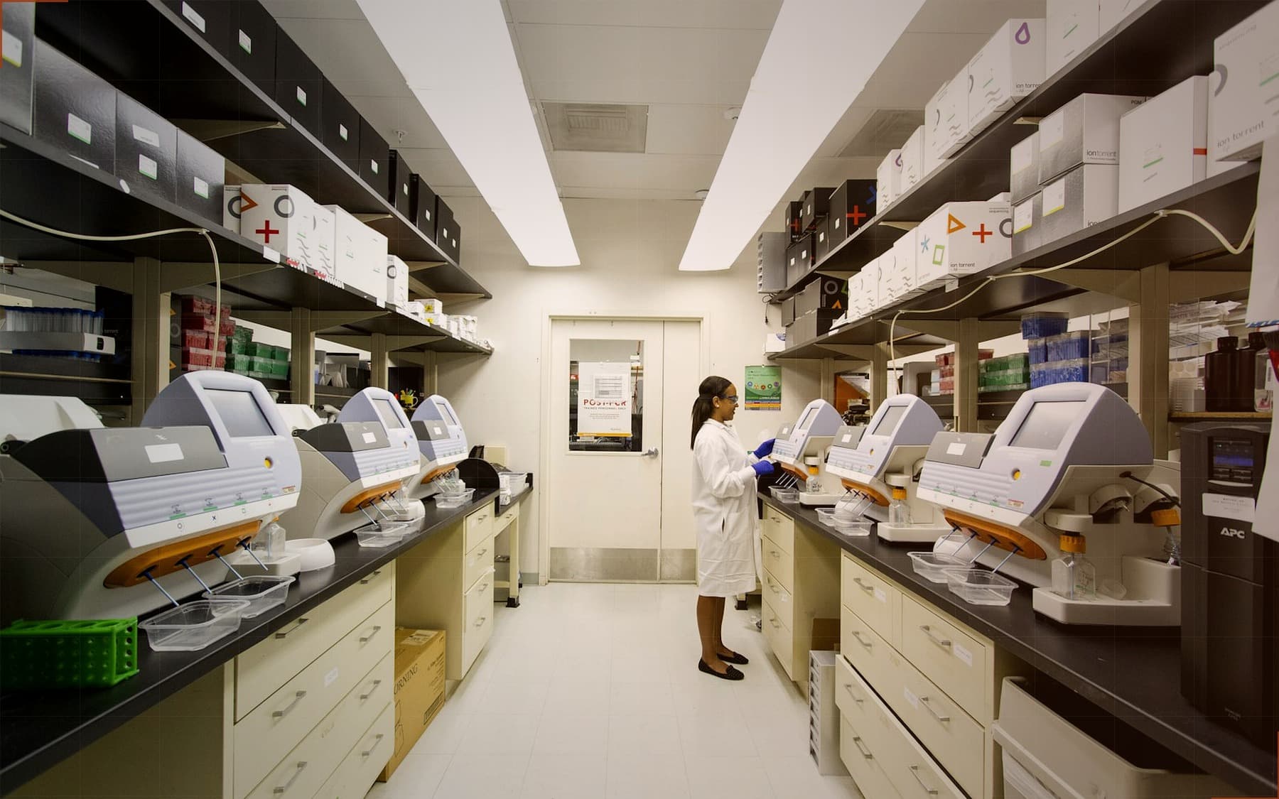 Medical PEEK CNC machining application reference